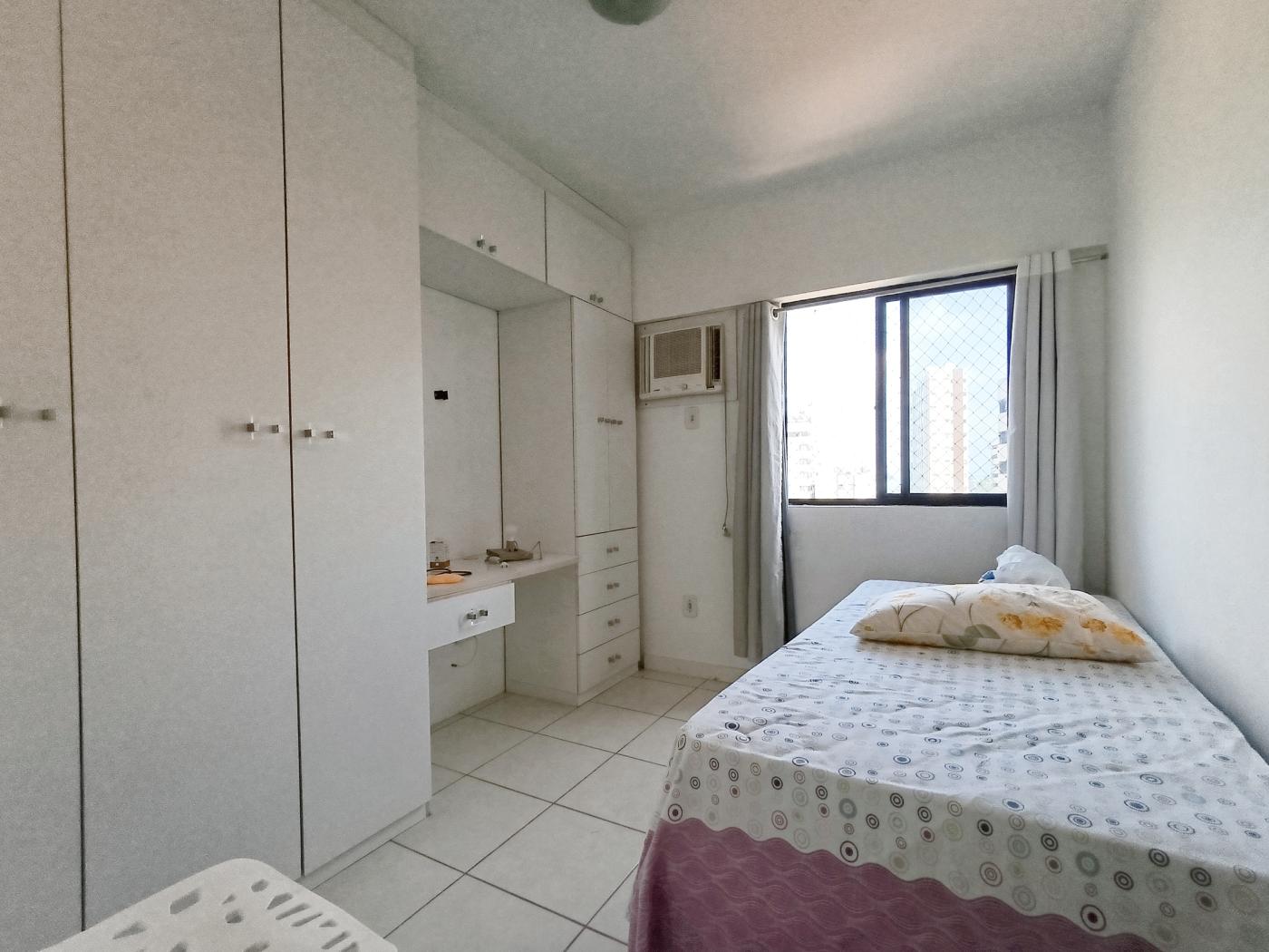 Apartamento à venda com 2 quartos, 65m² - Foto 10