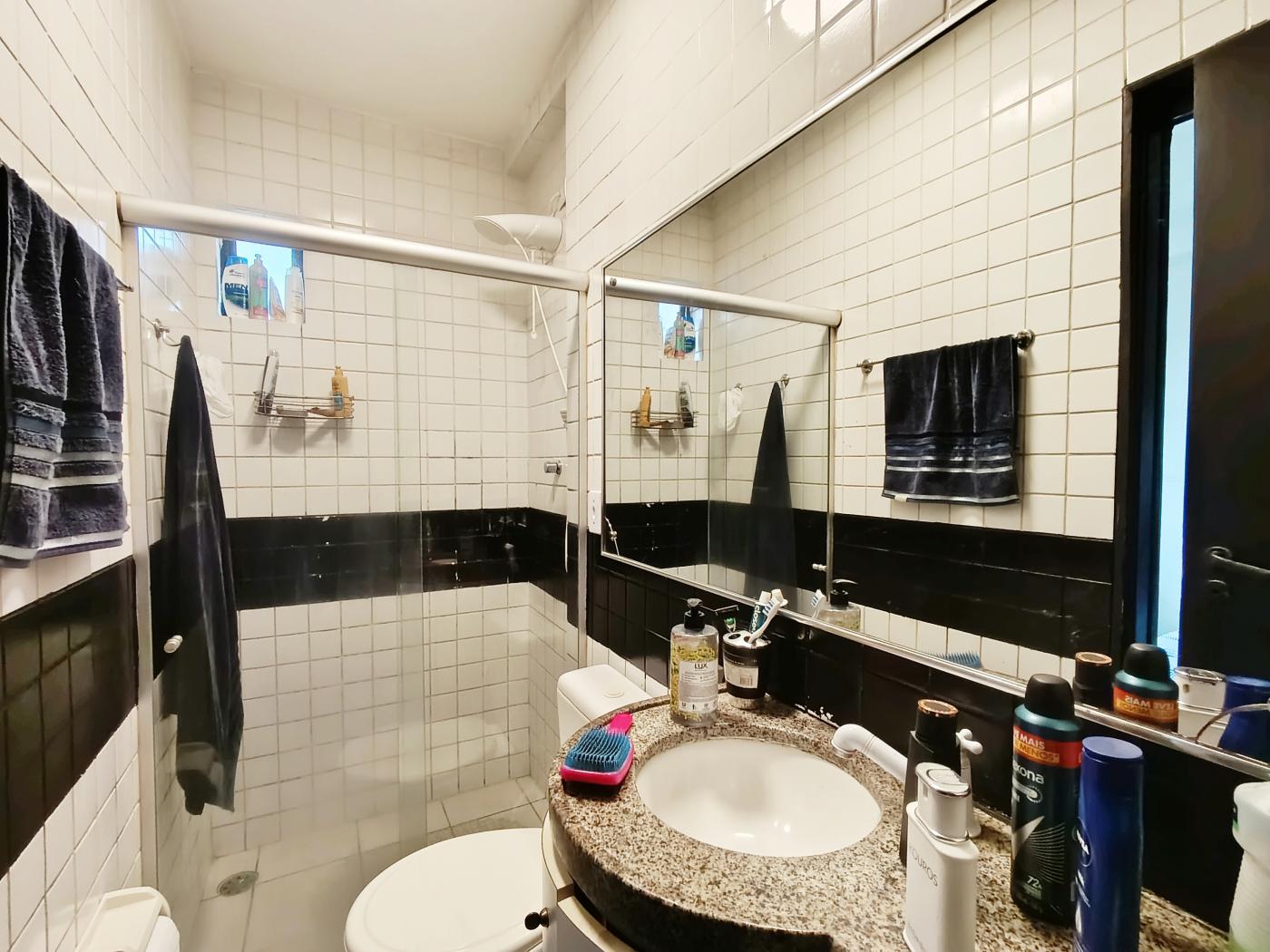 Apartamento à venda com 2 quartos, 70m² - Foto 4