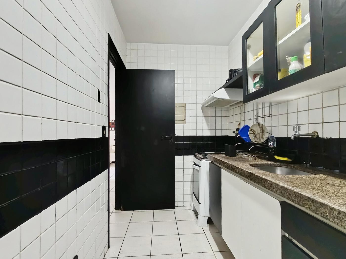 Apartamento à venda com 2 quartos, 70m² - Foto 6