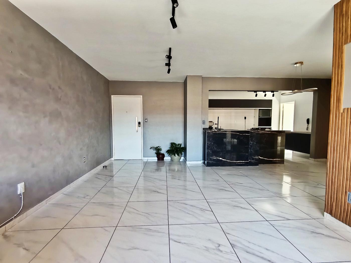 Apartamento, 3 quartos, 109 m² - Foto 2