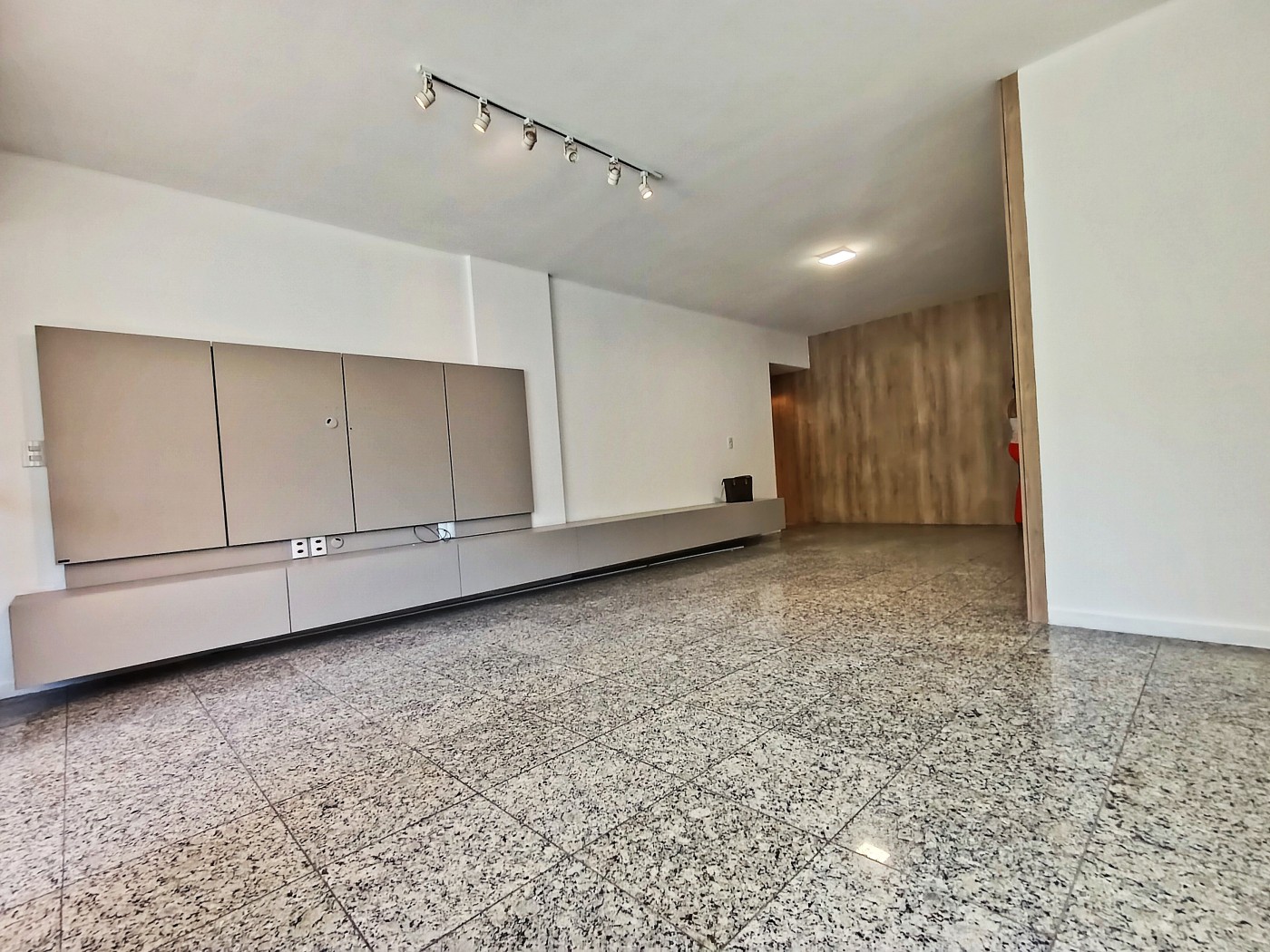 Apartamento à venda com 3 quartos, 129m² - Foto 3