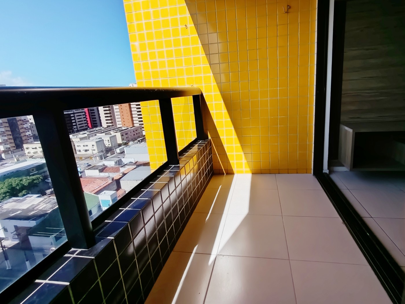 Apartamento à venda com 3 quartos, 75m² - Foto 6