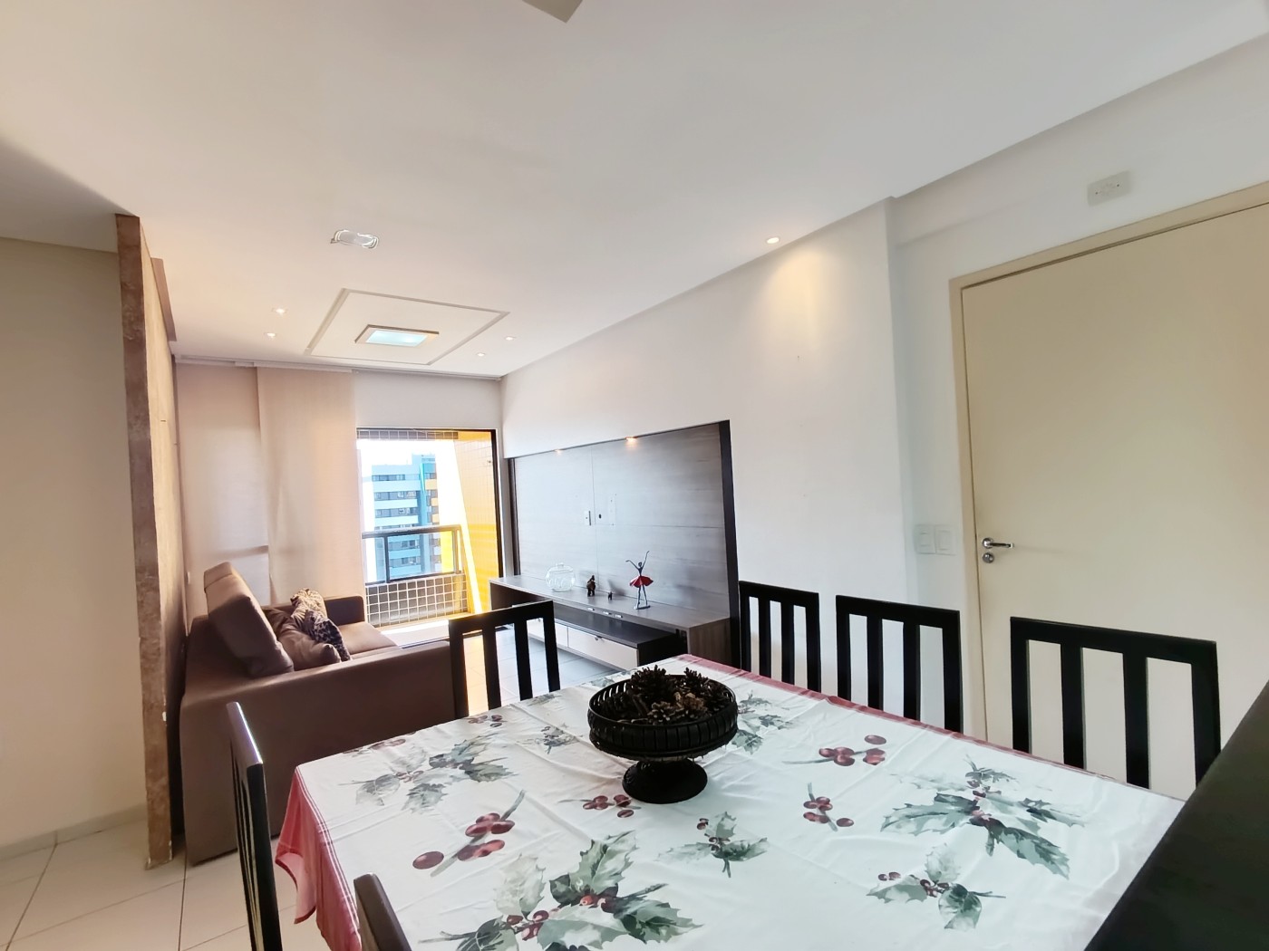 Apartamento à venda com 3 quartos, 75m² - Foto 8