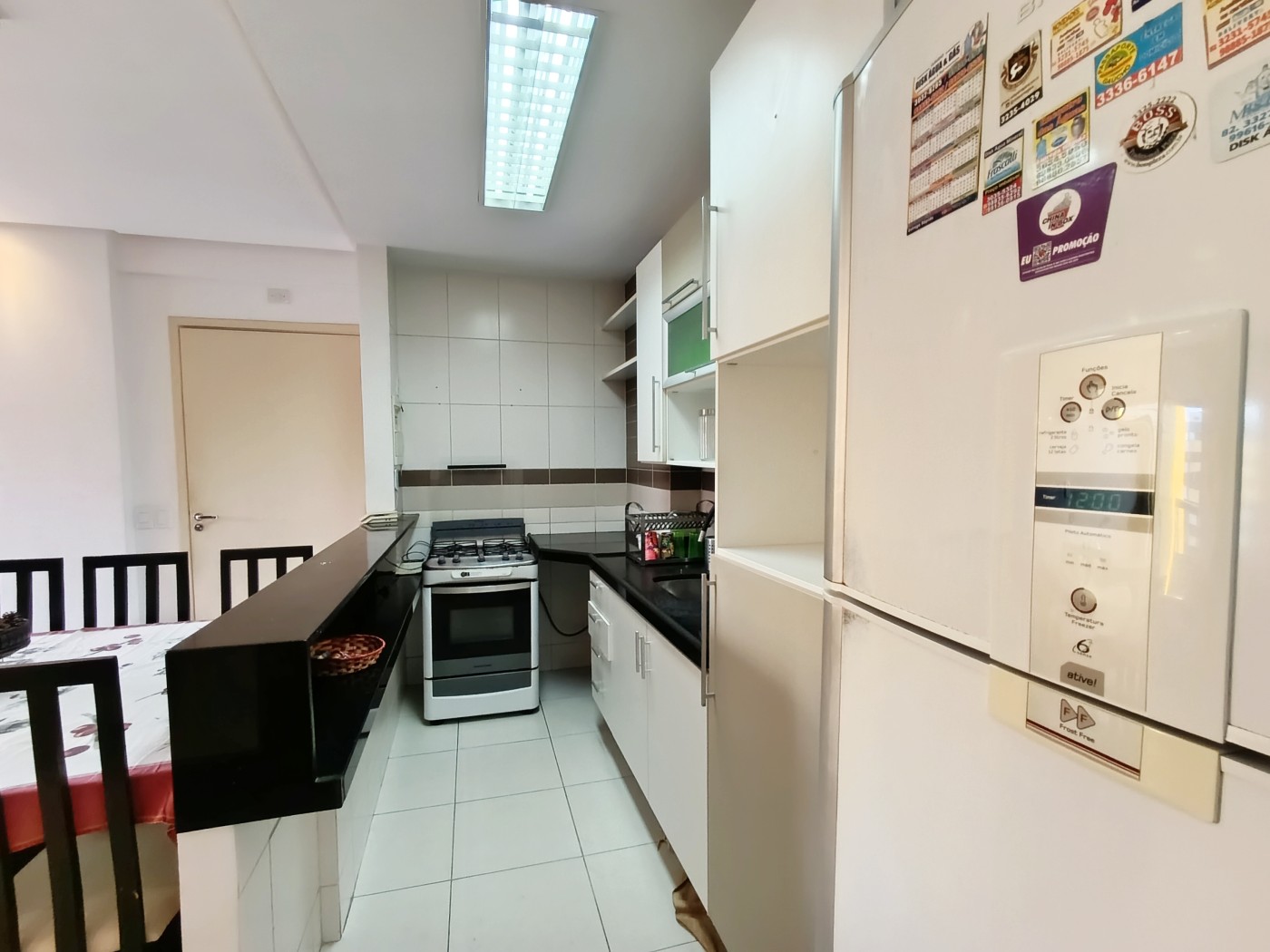 Apartamento à venda com 3 quartos, 75m² - Foto 12