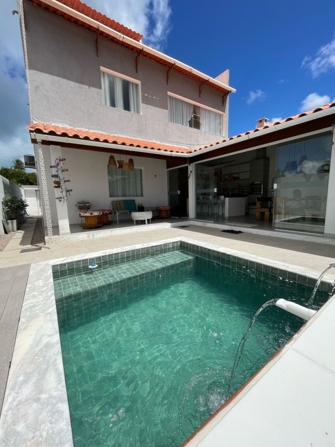 Casa à venda com 5 quartos, 200m² - Foto 3