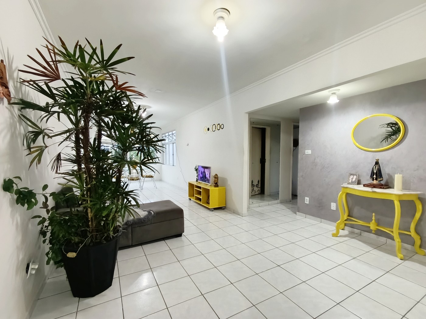 Apartamento à venda com 3 quartos, 102m² - Foto 2