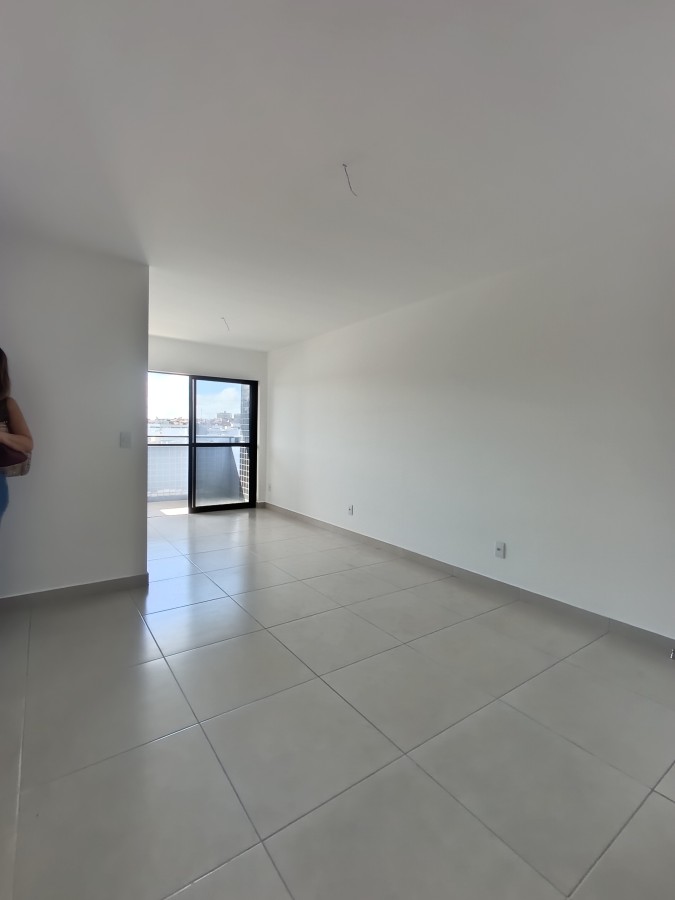 Apartamento à venda com 2 quartos, 63m² - Foto 5