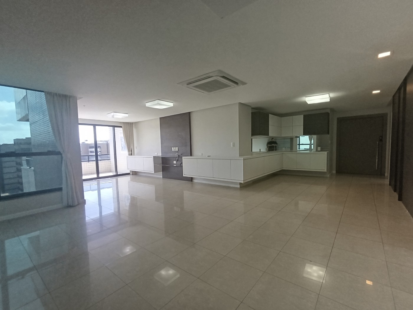 Cobertura à venda com 4 quartos, 310m² - Foto 3