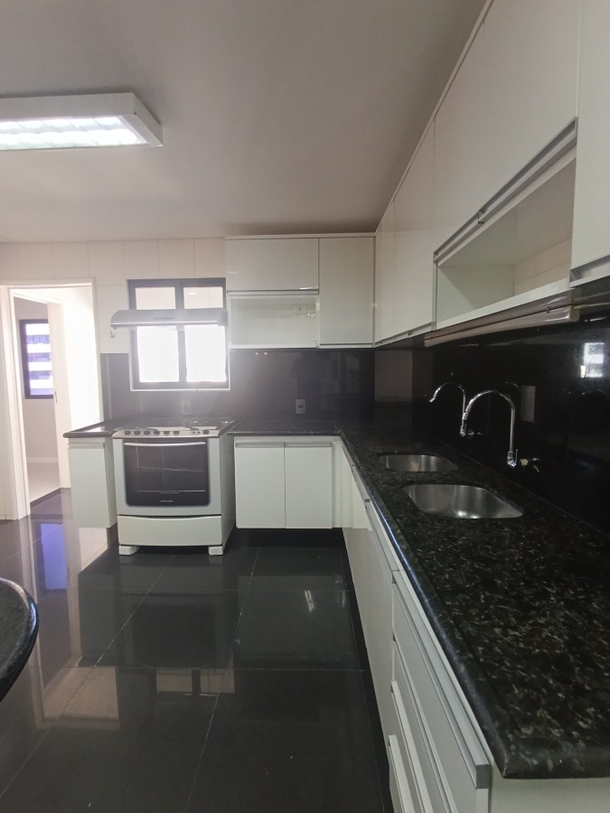 Cobertura à venda com 4 quartos, 310m² - Foto 8