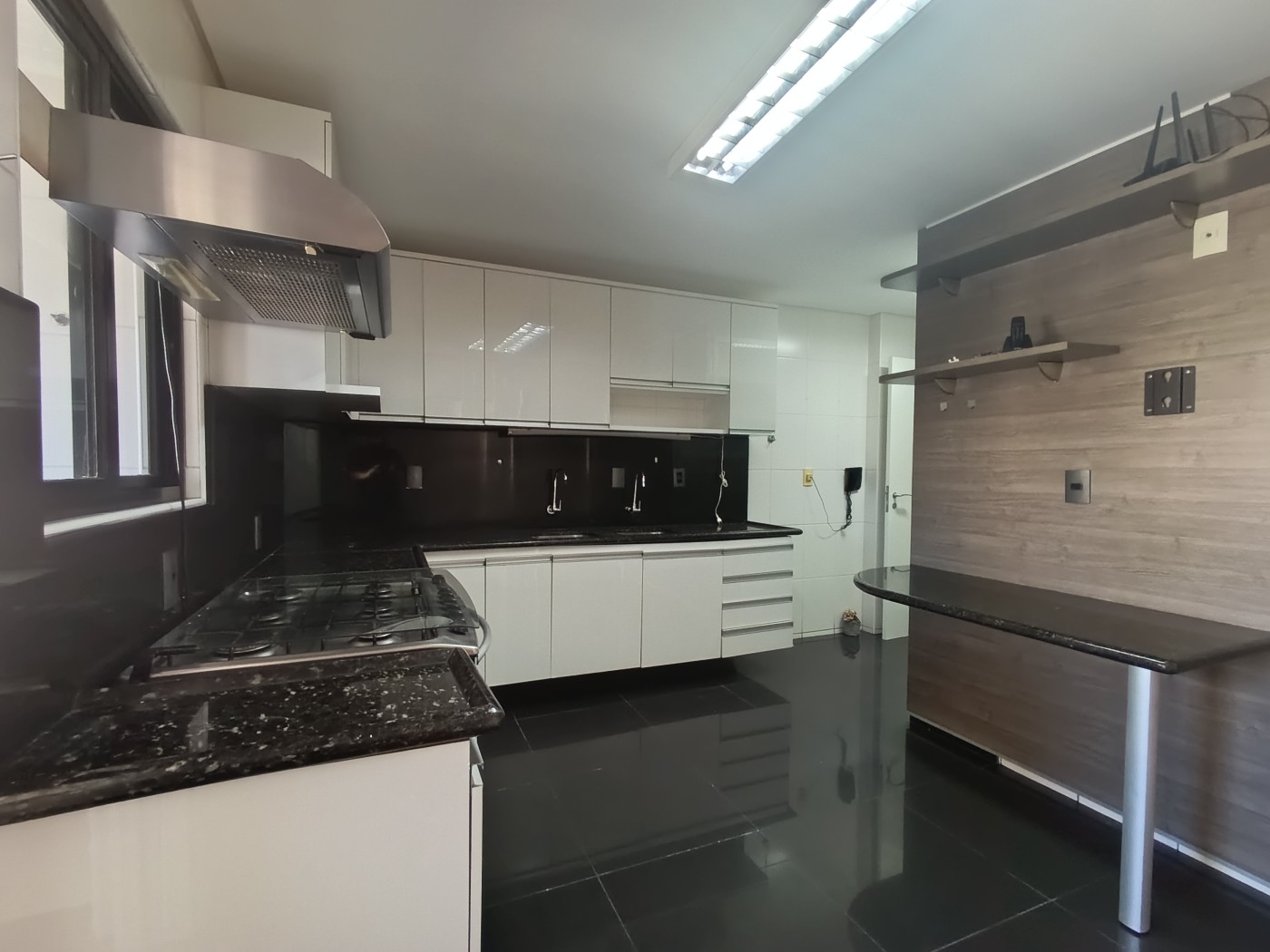 Cobertura à venda com 4 quartos, 310m² - Foto 9