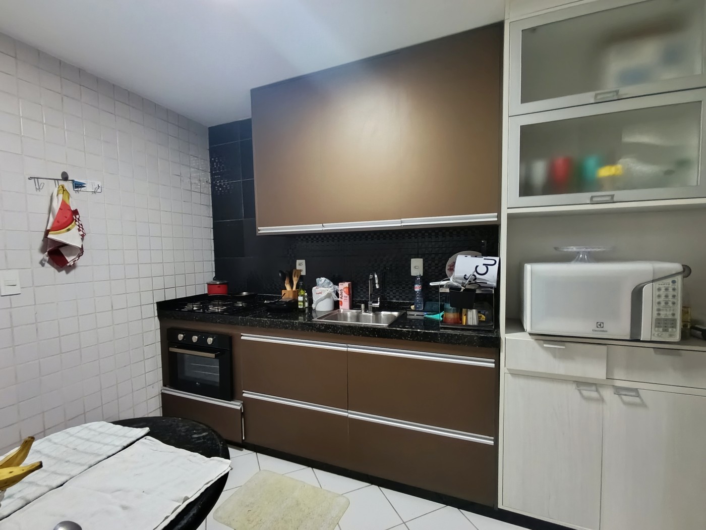 Apartamento à venda com 3 quartos, 85m² - Foto 2