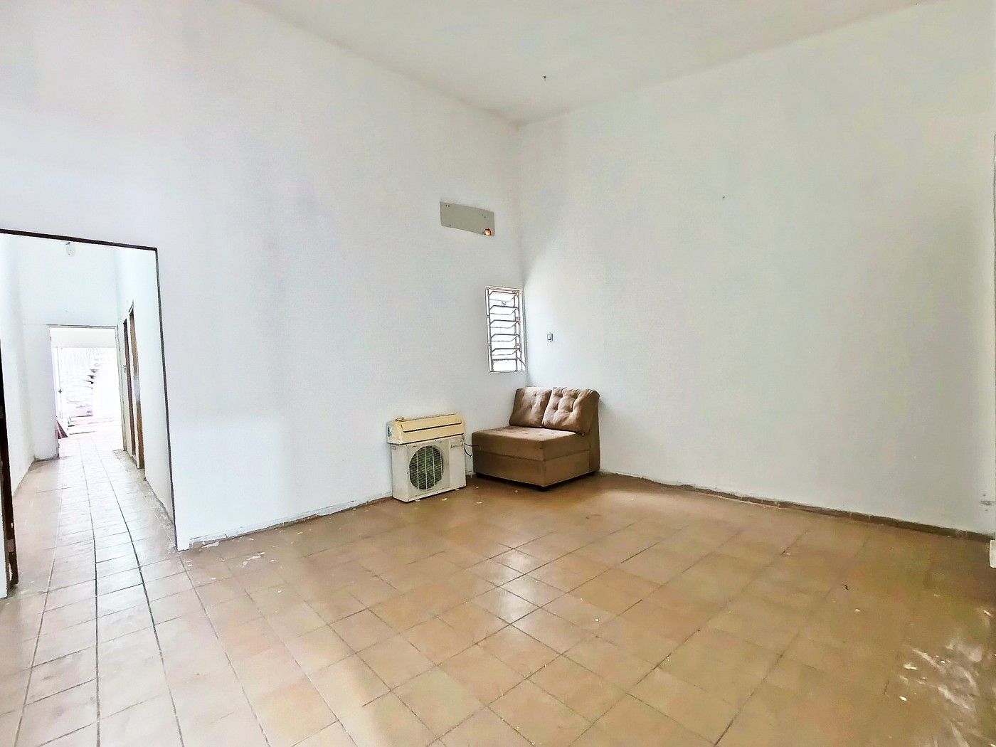 Casa à venda com 3 quartos, 160m² - Foto 2