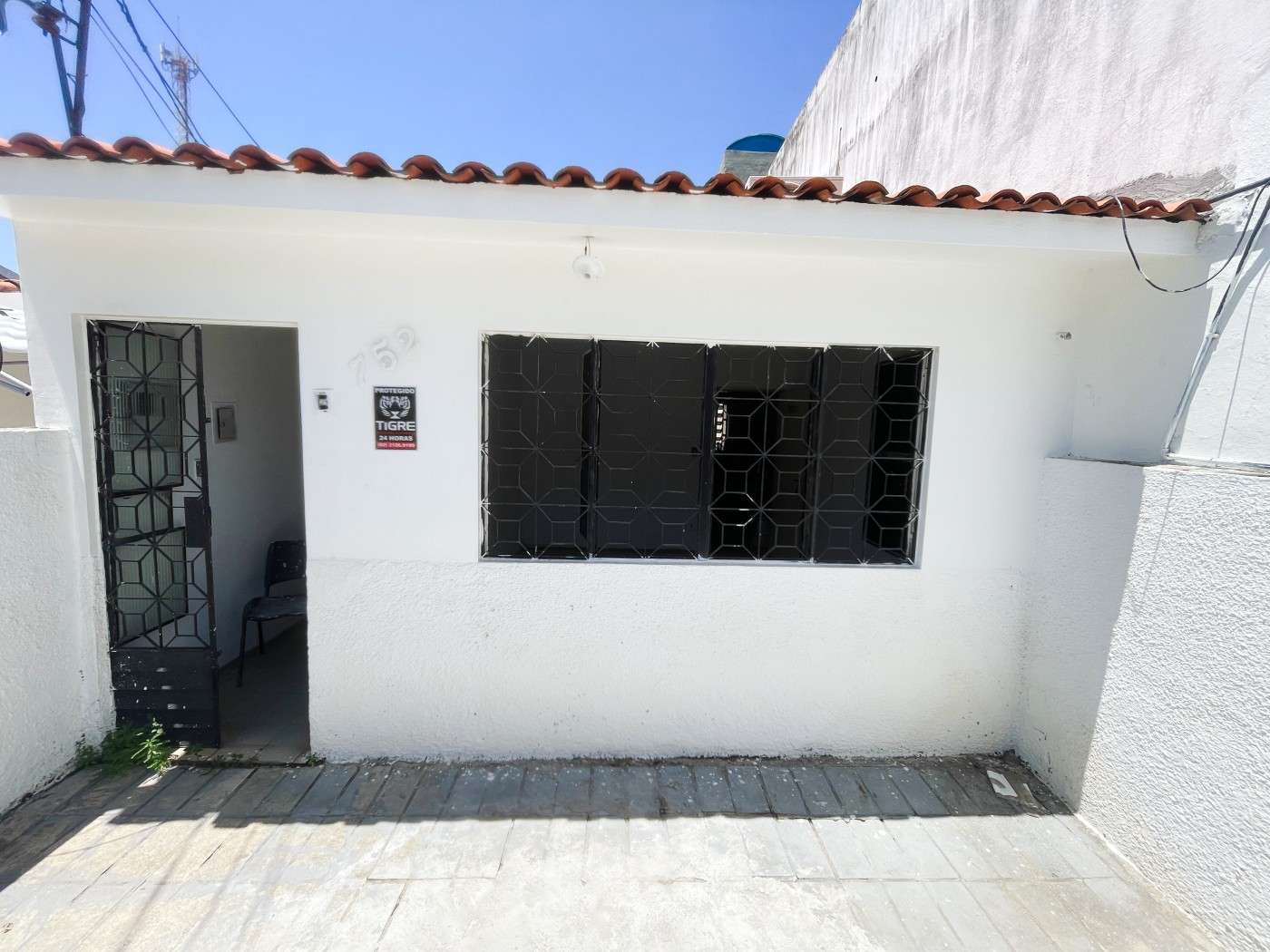 Casa à venda com 3 quartos, 160m² - Foto 1