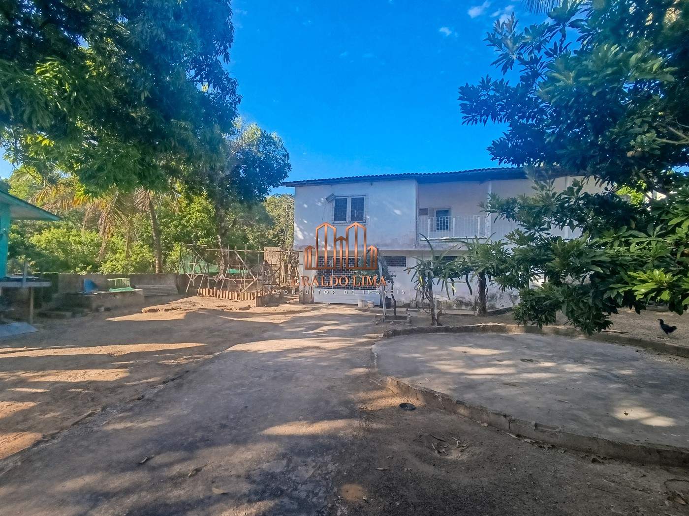 Casa, 3 quartos, 215 m² - Foto 1