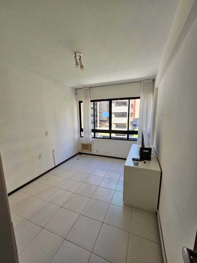 Apartamento, 3 quartos, 117 m² - Foto 2