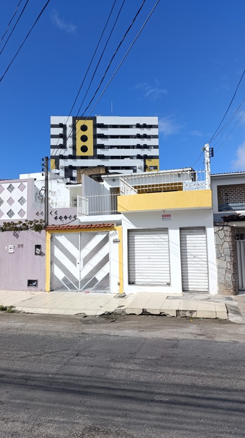 Casa, 4 quartos, 144 m² - Foto 1